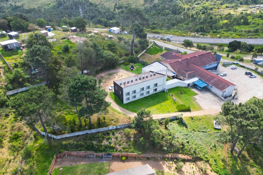  Bedroom Property for Sale in Hornlee West Western Cape